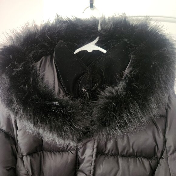 *NWT - Tahari Dana Hooded Faux Fur Trim Puffer Coat - Black - Large- $320 Retail - Picture 8 of 15